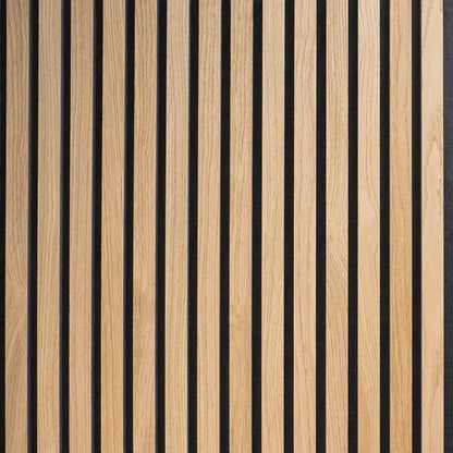 Akustikpaneel mit realistischer Holzstruktur, selbstklebend. Kein Papiermaterial – gefertigt aus widerstandsfähigem, strukturiertem Verbundstoff. (300 cm x 40 cm)